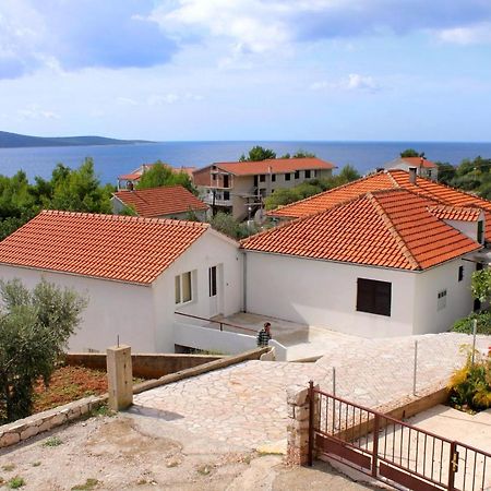 Apartments And Rooms With Parking Space Zavala, Hvar - 128 Йелса Екстериор снимка