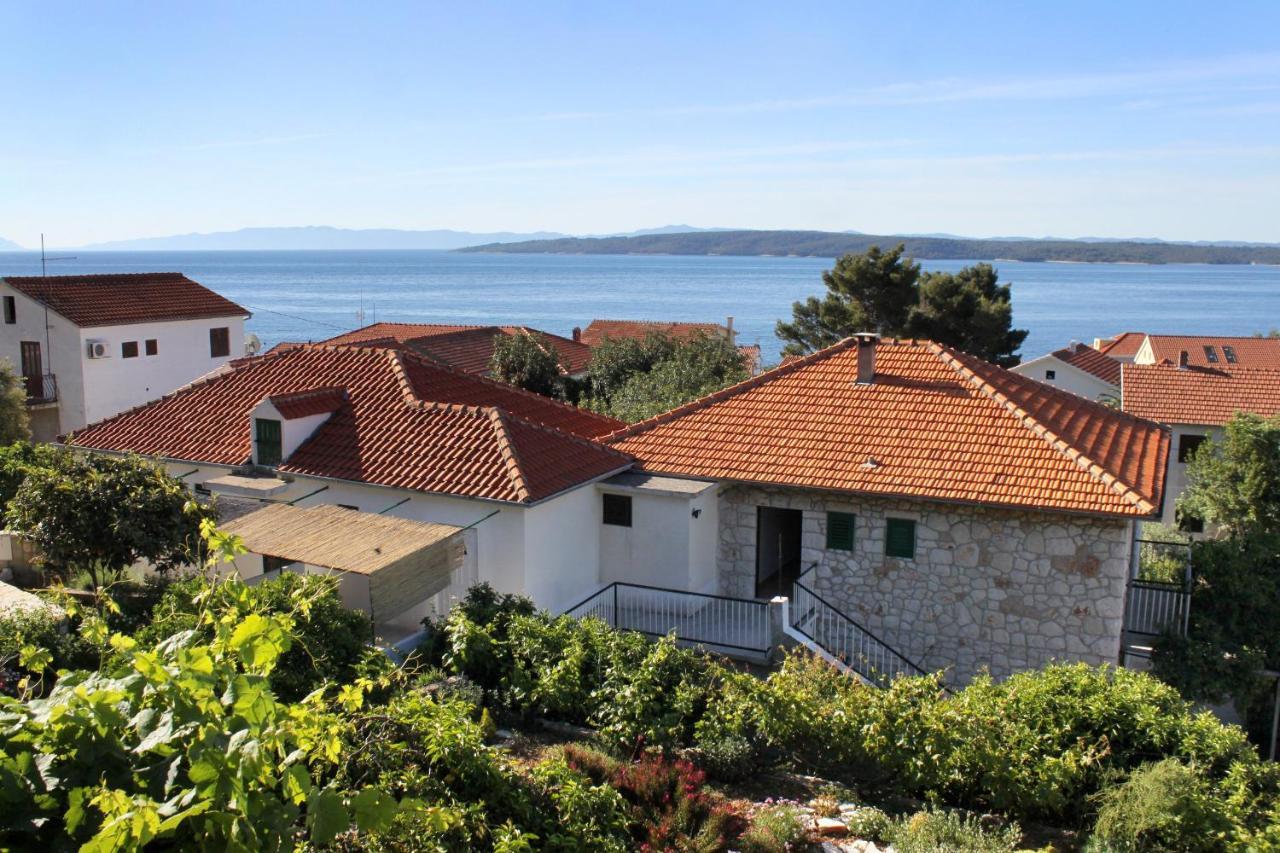 Apartments And Rooms With Parking Space Zavala, Hvar - 128 Йелса Екстериор снимка