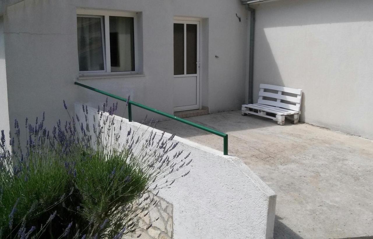 Apartments And Rooms With Parking Space Zavala, Hvar - 128 Йелса Екстериор снимка