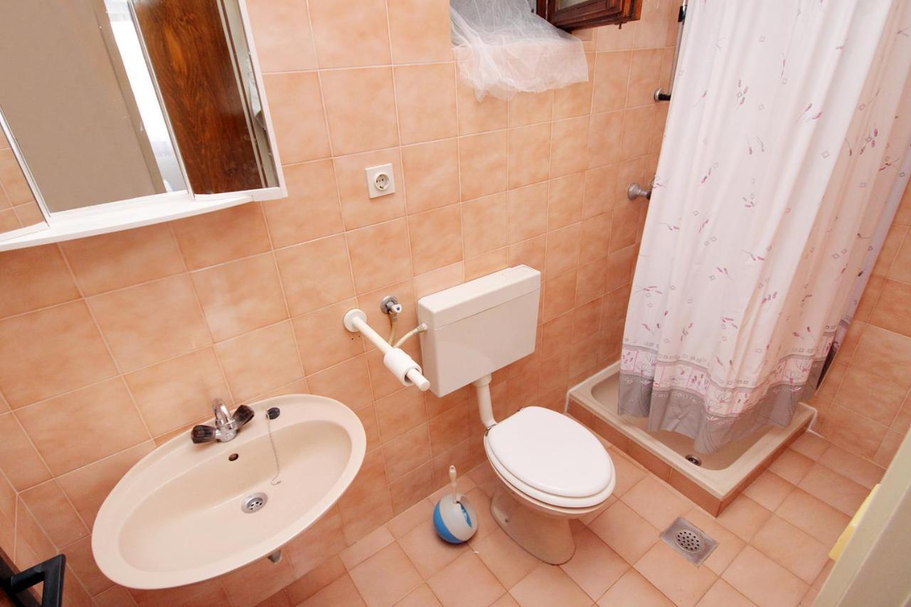 Apartments And Rooms With Parking Space Zavala, Hvar - 128 Йелса Екстериор снимка