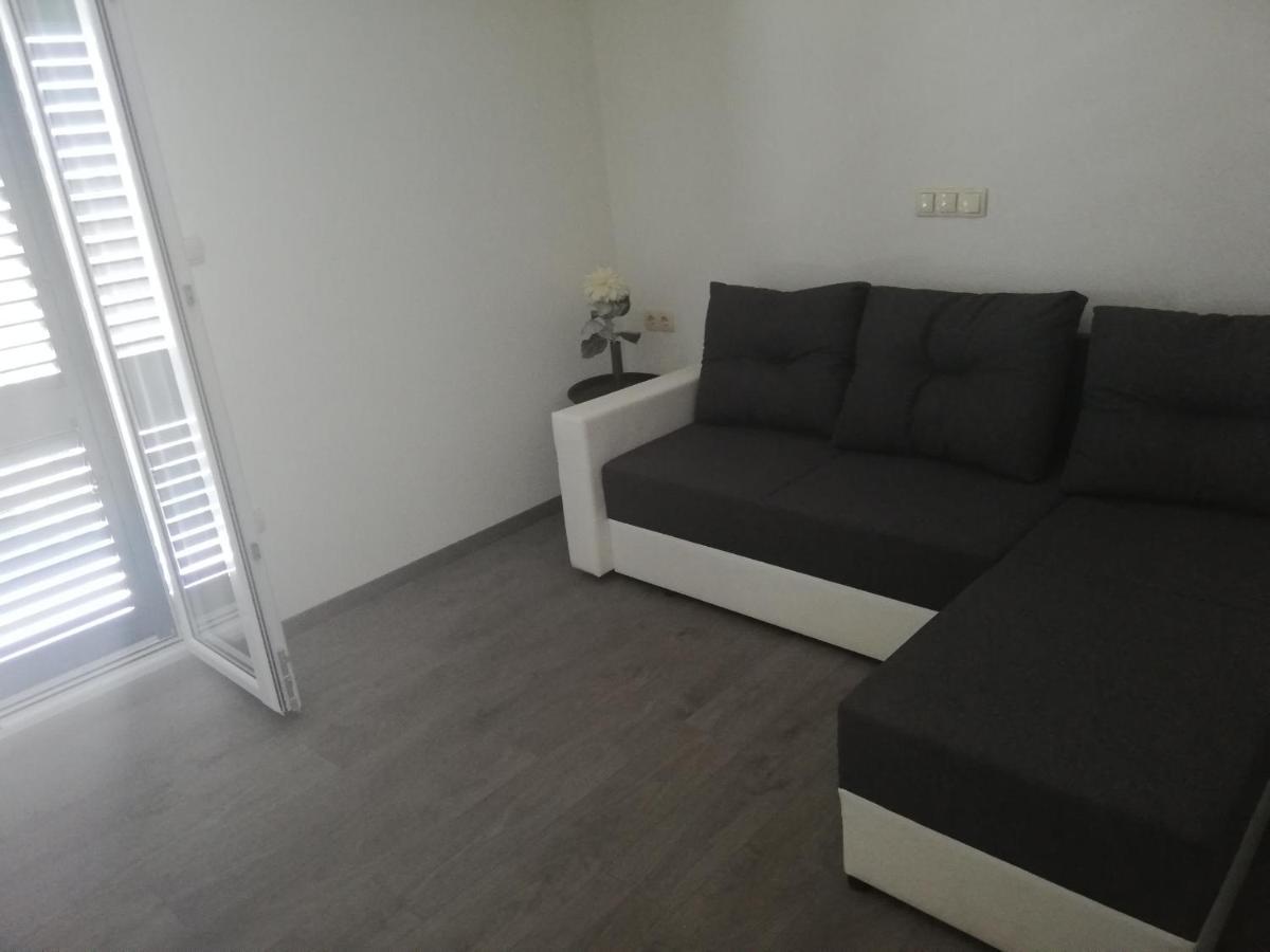 Apartments And Rooms With Parking Space Zavala, Hvar - 128 Йелса Екстериор снимка