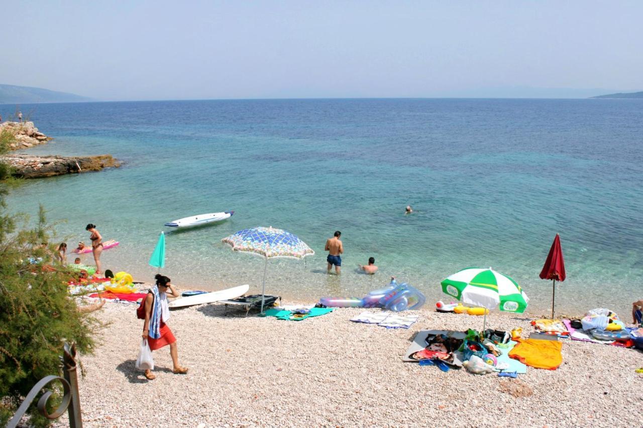 Apartments And Rooms With Parking Space Zavala, Hvar - 128 Йелса Екстериор снимка