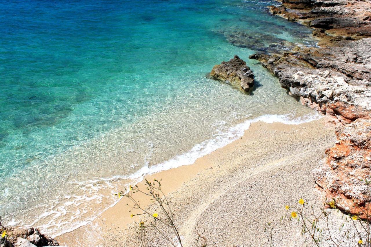 Apartments And Rooms With Parking Space Zavala, Hvar - 128 Йелса Екстериор снимка