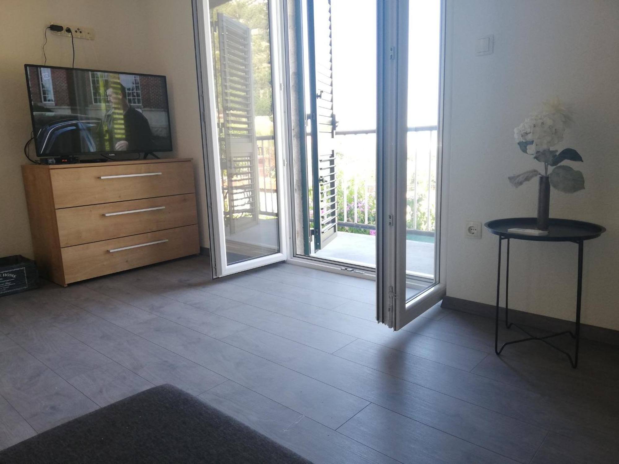 Apartments And Rooms With Parking Space Zavala, Hvar - 128 Йелса Стая снимка